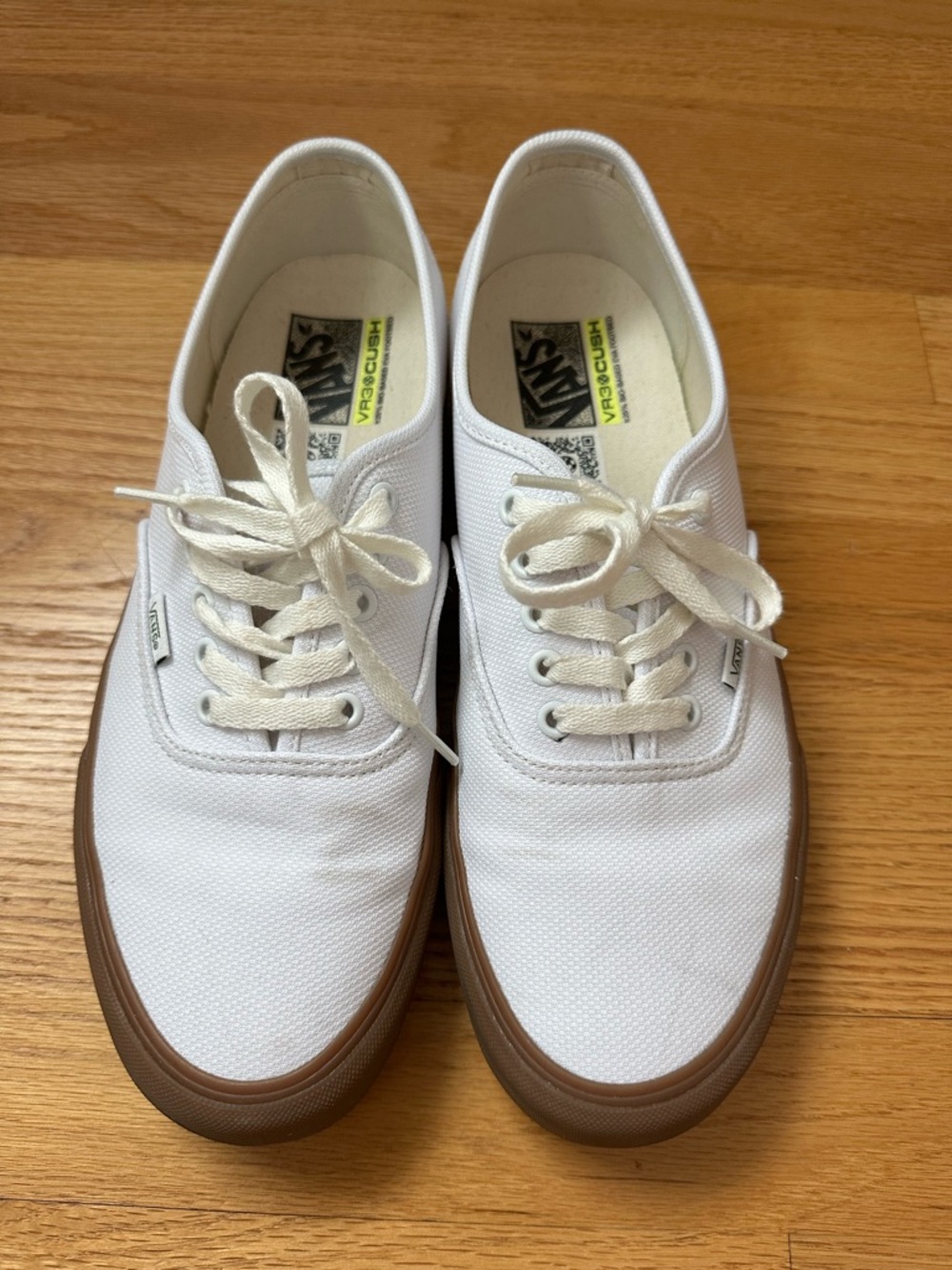 Classic White Vans Low-Top Sneakers with Gum Sole / Size 11 - Picture 2 of 4
